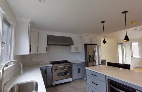 Orleans House | Beautiful home in Orleans. Park, Beach, Lake & Ocean. Telsa charge