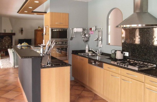 Pierrerue House | Beautiful home in Pierrerue