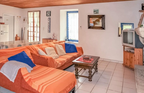 Plouha House | Beautiful home in Plouha with WiFi