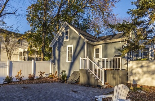 Skaneateles House | Beautiful Home in Skaneateles. Walking distance to Restaurants, Bars & the Lake!