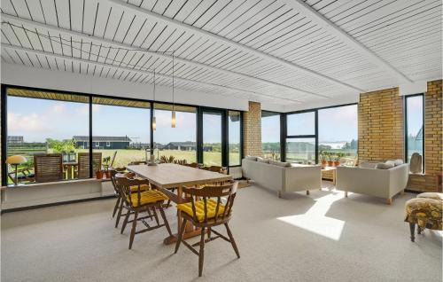 Snedsted House | Beautiful Home In Snedsted With House Sea View