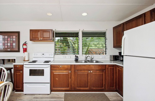 Hana House | Beautiful home in the Heart of Hana, sleeps 4 with 2br/1b