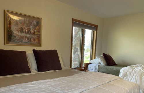 Grantsdale House | Beautiful home in the Bitterroot Valley!