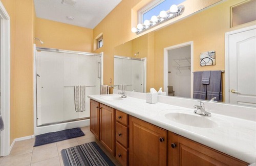 Surprise House | BEAUTIFUL HOME IN "THE GRAND" PREVIOUSLY CALLED SUN CITY GRAND! SNOWBIRDS