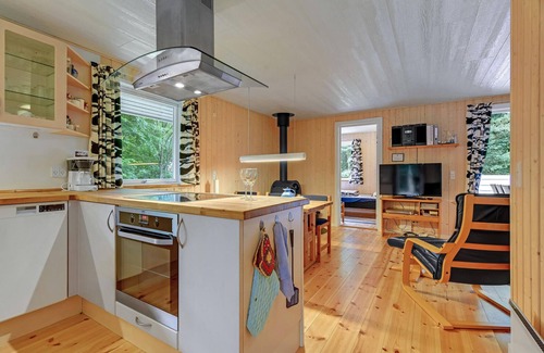 Arrild Ferieby House | Beautiful home in Toftlund with WiFi
