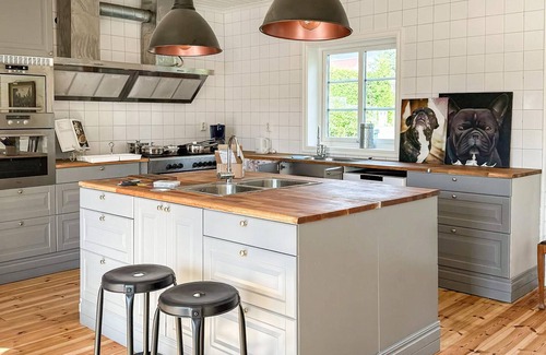 Tranas House | Beautiful home in Tranås with sauna