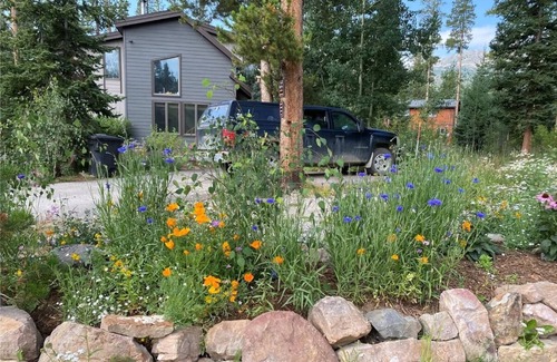Breckenridge House | Beautiful Home in the Mountains of Breckenridge w/HotTub close to Skiing & Town