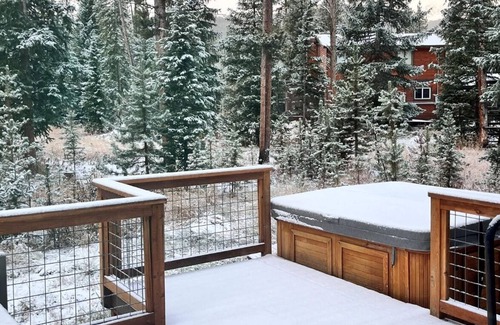 Breckenridge House | Beautiful Home in the Mountains of Breckenridge w/HotTub close to Skiing & Town