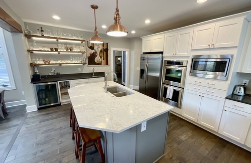 Whitefish Bay House | Beautiful Home in the Heart of the Bay! 15 Minutes to Downtown!