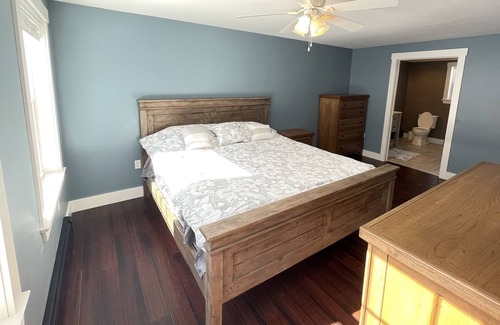 Center Conway House | Beautiful home near all the fun. Gas Fireplace. Dogs and Family friendly.