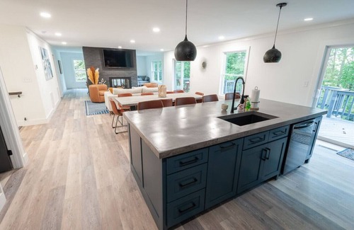 Seneca House | Beautiful Home near South Keowee "Sparrow’s Haven"