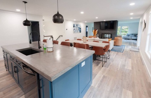 Seneca House | Beautiful Home near South Keowee "Sparrow’s Haven"