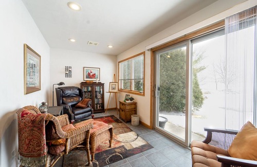 Fremont House | Beautiful Home on Lake Poygan
