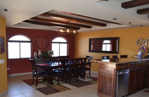 El Dorado Ranch House | Beautiful Home on the Golf Course Sleeps 12 Casa Happy Lizzard With WIFI