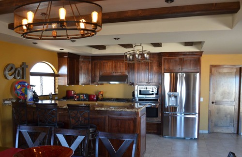 El Dorado Ranch House | Beautiful Home on the Golf Course Sleeps 12 Casa Happy Lizzard With WIFI