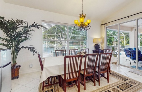 Caloosahatchee House | Beautiful home on the canal with pool & dock - Relax in paradise!