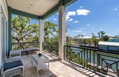 Fort Myers Beach House | Beautiful Home with Private Pool on the North end of Fort Myers Beach! home