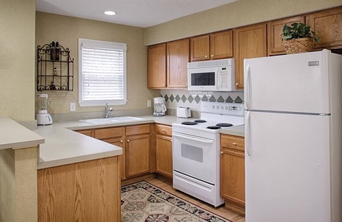 Villa Rica Condo | Beautiful Hotel in Villas at Fairfield 2BD at Lakeview Parkway
