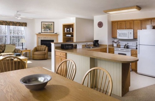 Jeffersonville Condo | Beautiful hotel in Vermont Smugglers Notch 2BD near Disc Golf Center