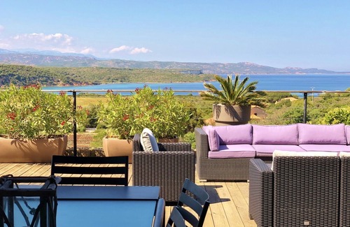 Bonifacio House | Beautiful house 8 people facing the Gulf of Sant'Amanza with swimming pool
