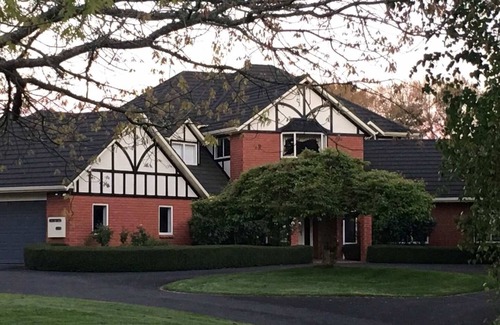 Cambridge House | Beautiful house close to Hobbiton