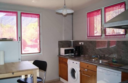 Ax-les-Thermes House | Beautiful house bordering a river with large garden 15 minutes from Ax les Thermes