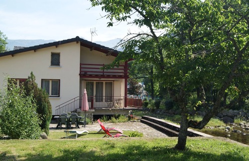 Ax-les-Thermes House | Beautiful house bordering a river with large garden 15 minutes from Ax les Thermes