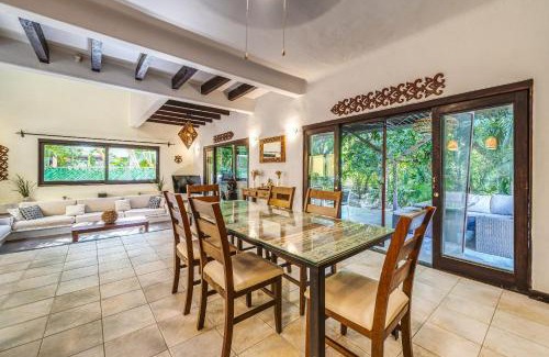 Playacar Fase II House | Beautiful House in Playacar 4 bedrooms with AC