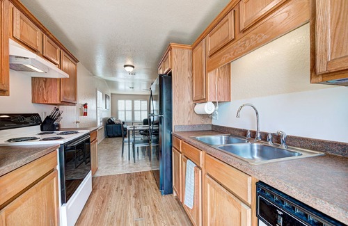 Wheatland House | Beautiful house in quiet neighborhood just off I-40.