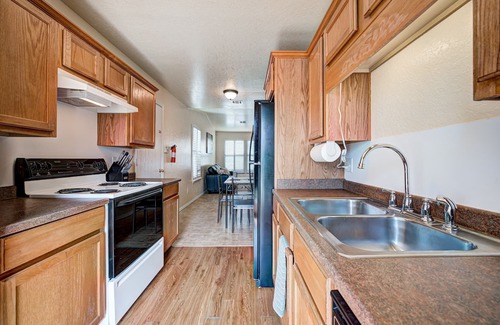 Wheatland House | Beautiful house in quiet neighborhood just off I-40.