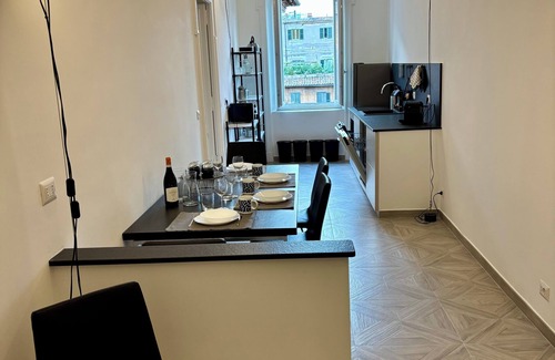 Rome City Centre Apartment | Beautiful house in the heart of Rome 20 meters from Piazza Venezia and Trevi Fountain
