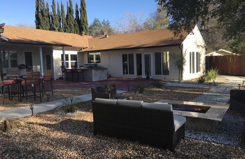 Altadena House | Beautiful house in the hills