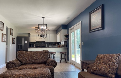 Saint Marys  Allen County House | Beautiful House Minutes from Lutheran Hospital!