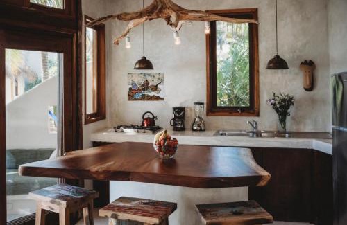 Zona Hotelera Villa | Beautiful house on beach zone Tulum