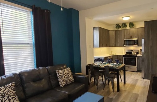 Southwest Center City House | Beautiful House On Garden Block. First Floor Bedroom!