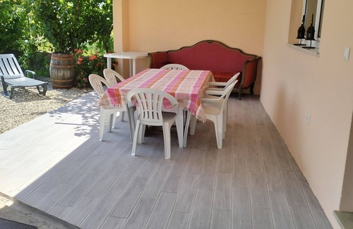 Ponte de Vagos House | Beautiful house with garden and terrace in a quiet and rejuvenating environment