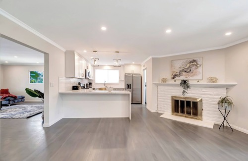 West Hills House | Beautiful House W/Hot-Tub & Large Fenced Yard!