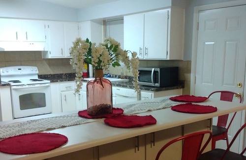 Windsor Forest House | beautiful house, where you can create some good memory. With your family friends