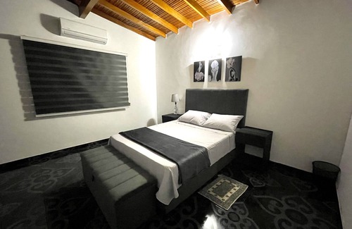 La Castellana House | Beautiful House with Jacuzzi in Medellin