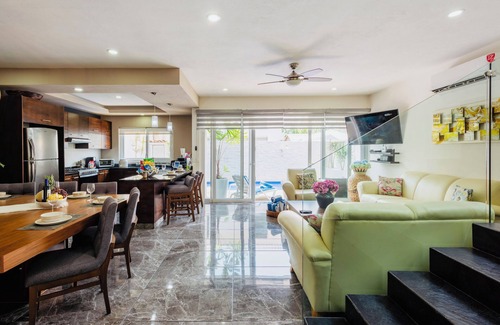 Flamingos House | Beautiful house with pool very close to the beach!