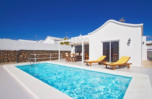 Tias House | Beautiful house with solarheated and private pool