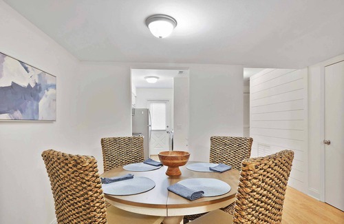 Saint Simons Island Condo | Beautiful, Immaculate Condo with pool access and minutes to the beach!