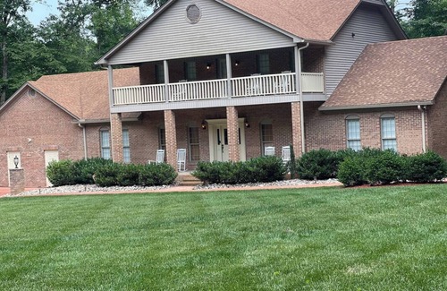 Greensboro House | Beautiful indoors and outdoors on 6 acres