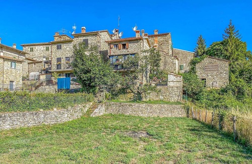 Caprese Michelangelo House | Beautiful home in Caprese Michelangelo
