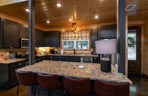 Broken Bow Cabin | Beautiful Karma - Broken Bow/Hochatown - 2Bd