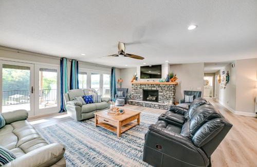 New Concord House | Beautiful Kentucky Lake Getaway with Dock and Deck!