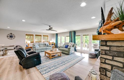 New Concord House | Beautiful Kentucky Lake Getaway with Dock and Deck!