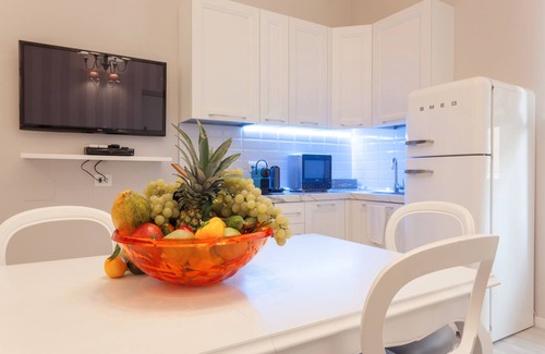 Prati Apartment | Beautiful Kind of apts in VATICAN