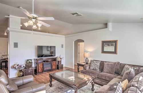 Kingman House | Beautiful Kingman Home w/ Private Backyard!