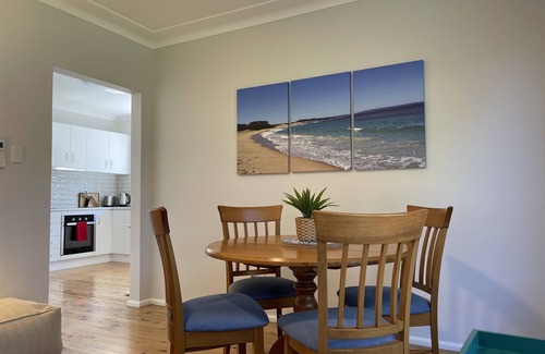 Berrara Apartment | Beautiful Kirby's Beach Berrara is only metres away!
